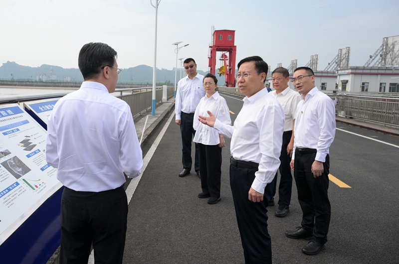 王晓晖在自贡市乐山市调研时强调进一步锻长板补短板推动高质量发展为奋力谱写中国式现代化四川新篇章作出更大贡献「相关图片」